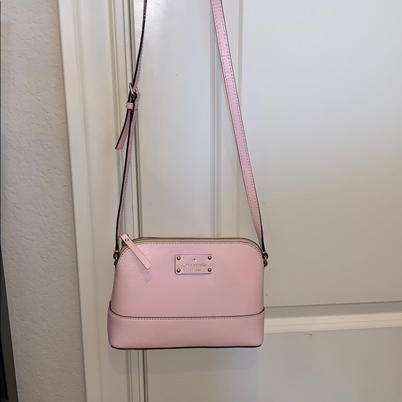 pale pink shoulder bag